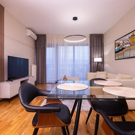 Cloud Nine Living Luxury Apartament Scopia