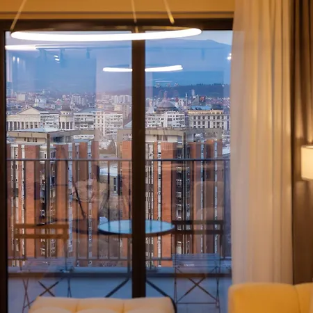 Cloud Nine Living Luxury *