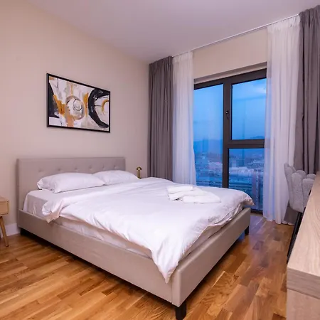 Cloud Nine Living Luxury Apartament *
